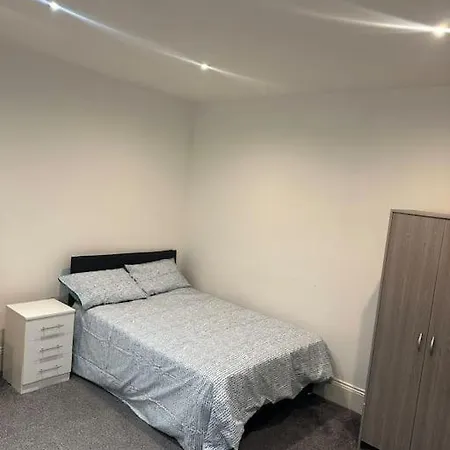 Luxury 1 Bed * Bradford (West Yorkshire)