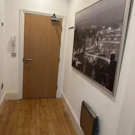 Luxury 1 Bed Apartment Bradford (West Yorkshire)